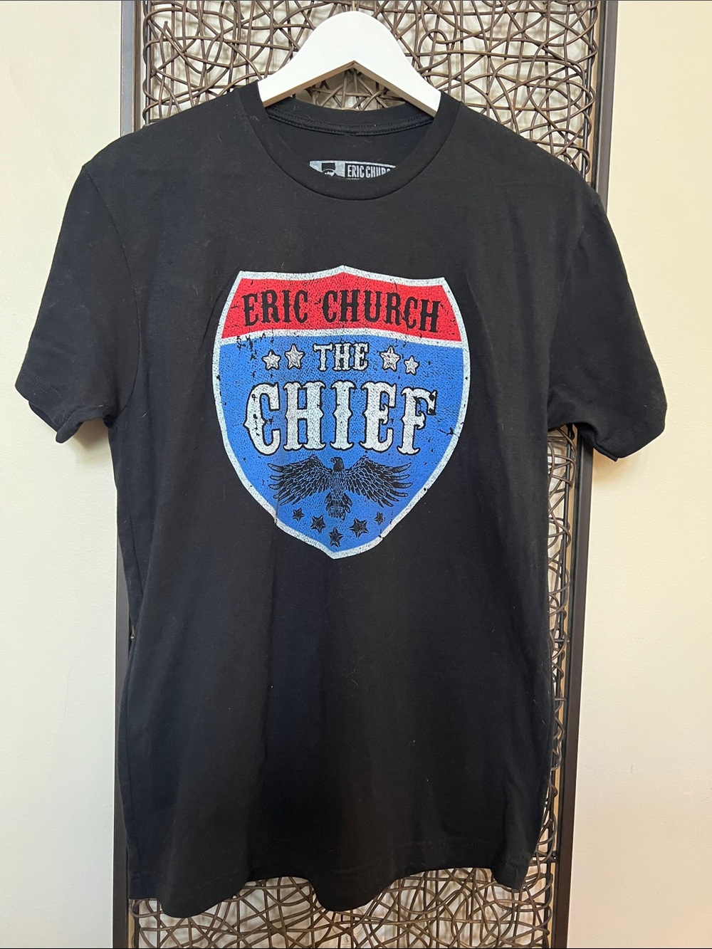Eric Church The Chief Concert Tee Tshirt Black red Blue White Distress Unisex M